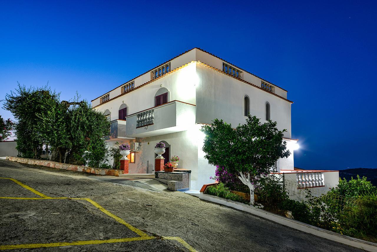 Albergo Godenizzo Peschici Exterior foto