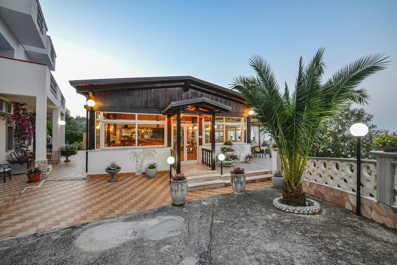Albergo Godenizzo Peschici Exterior foto