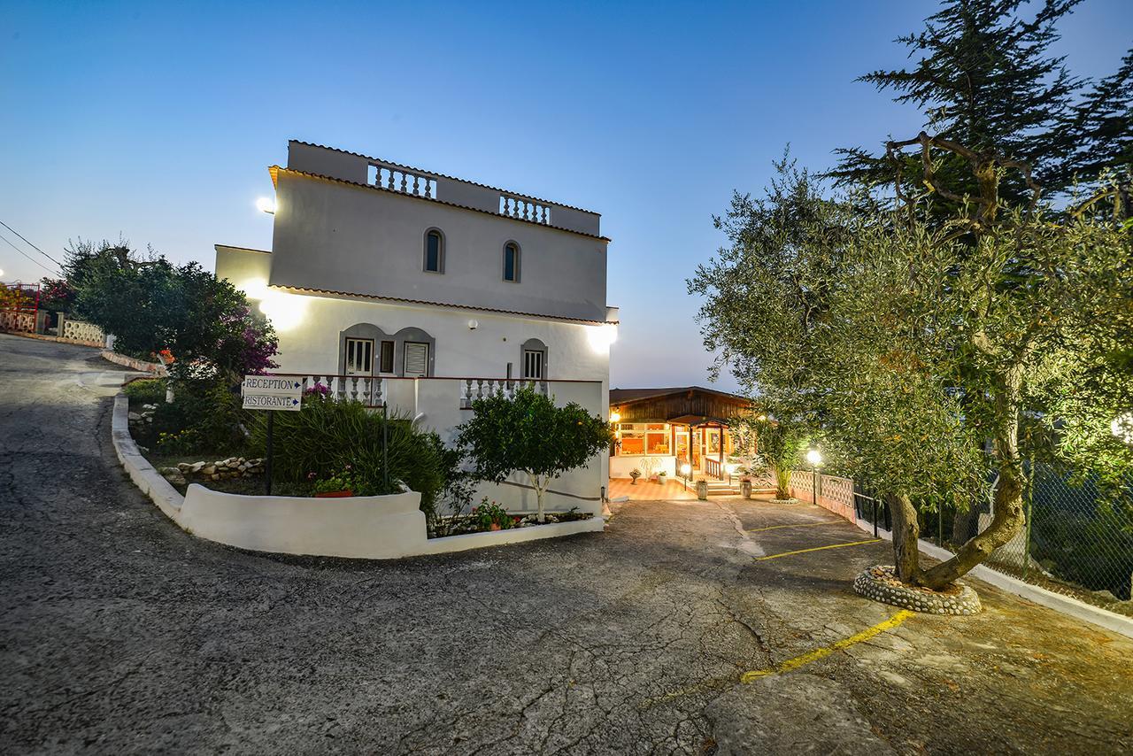 Albergo Godenizzo Peschici Exterior foto