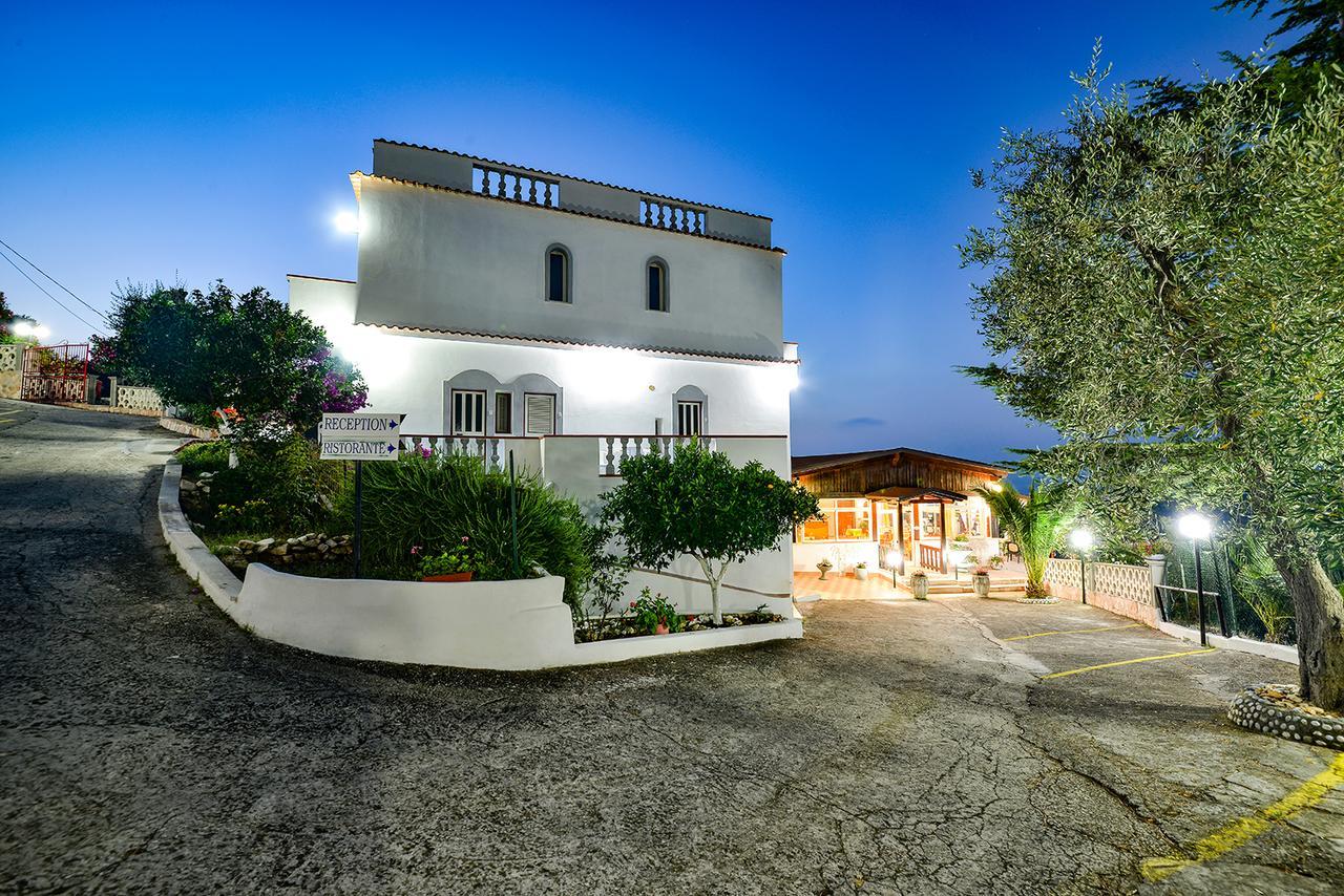 Albergo Godenizzo Peschici Exterior foto